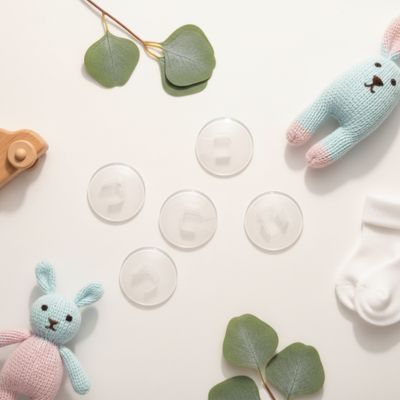 Cache pour prise sol jouet bois chaussette bébé peluches lapin