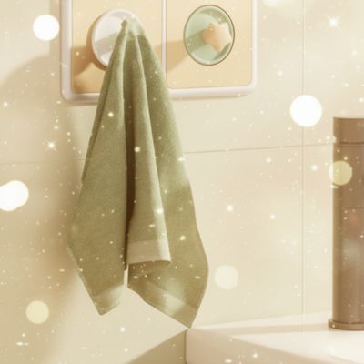 Cache pour prise vert blanc étoile mur salle bain serviette accrochée