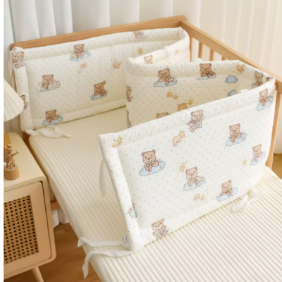 Tour de lit bébé  motifs oursons