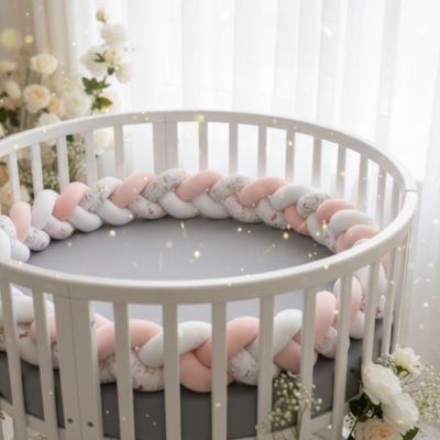 Tresse de lit bebe rose blanc lit rond blanc lumière douce