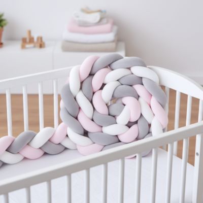 Tresse de lit bébé rose grise blanc lit chambre enfant